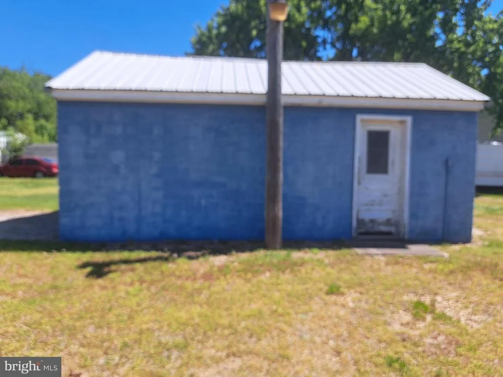 Photo of 6706 WHITELEY ROAD