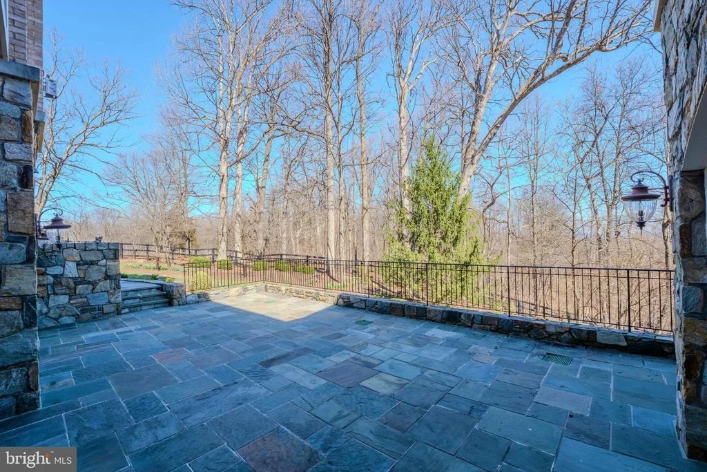 Photo of 40436 BEACON HILL DRIVE