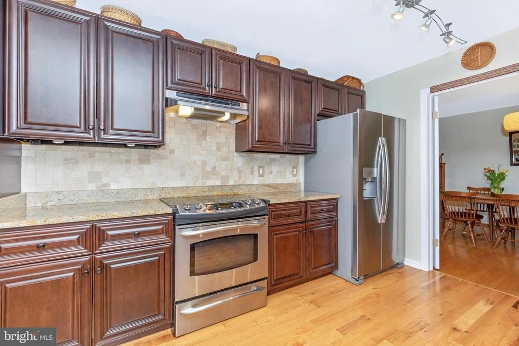 Photo of 28313 HONEYSUCKLE DRIVE