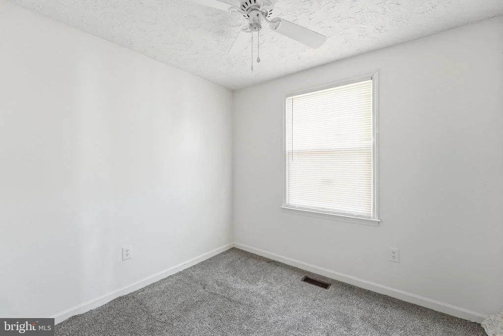 Photo of 20 TUNIC AVENUE