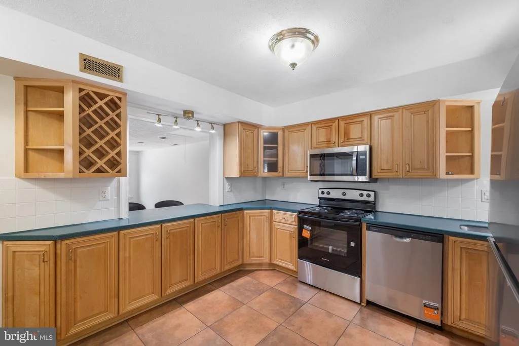 Photo of 459 WINTERBERRY DRIVE
