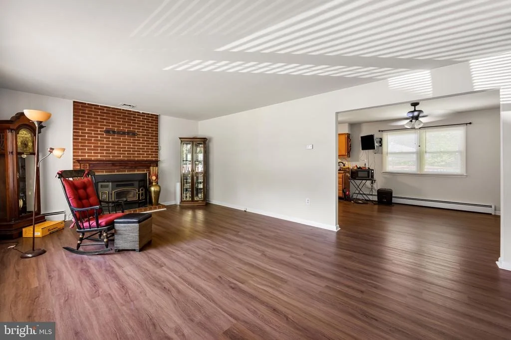 Photo of 410 STONEY TERRACE