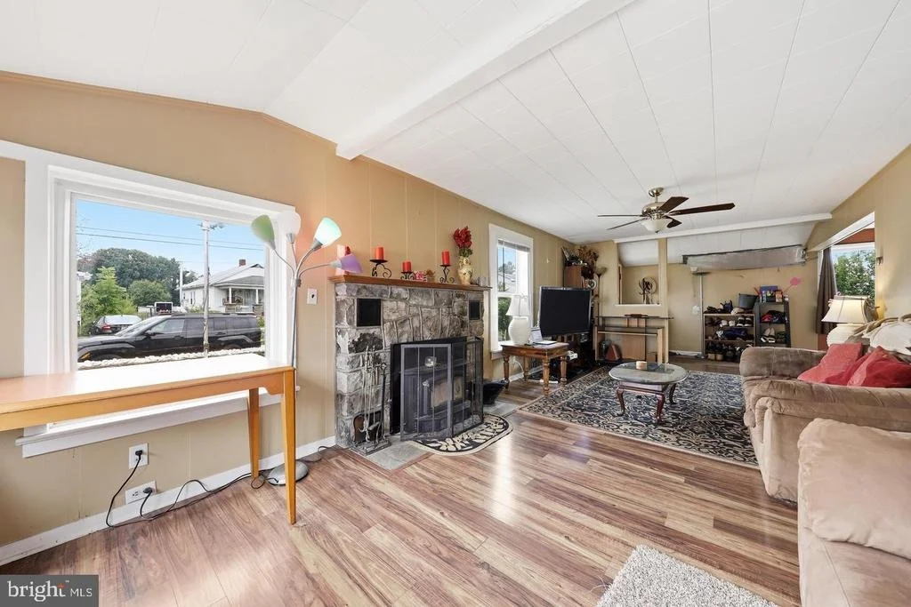 Photo of 25327 HIGHFIELD ROAD