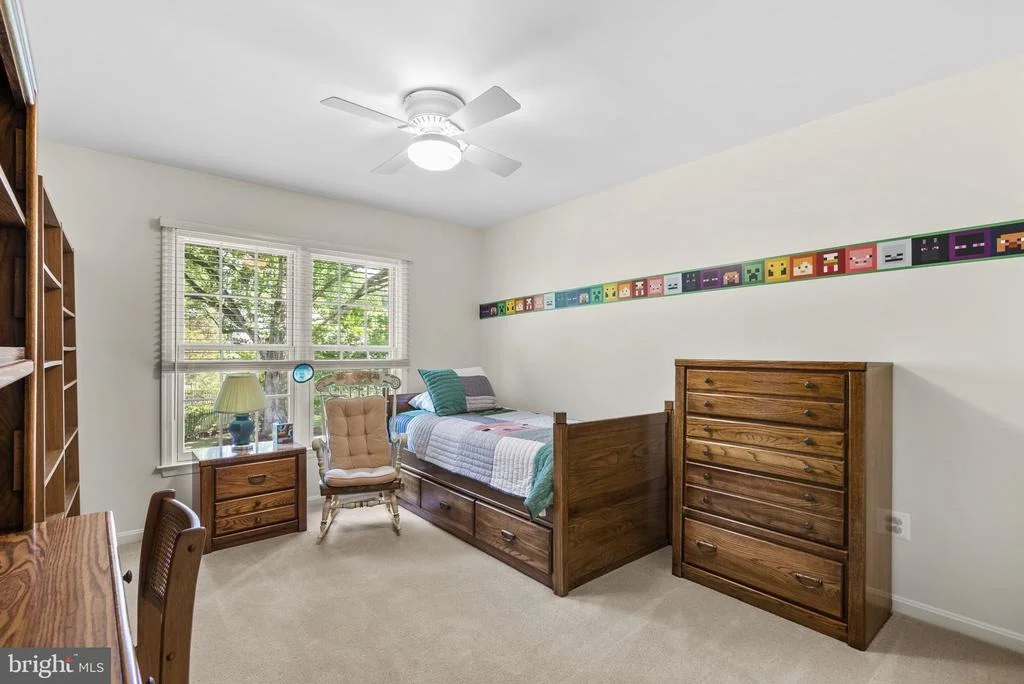 Photo of 4913 CONTINENTAL DRIVE