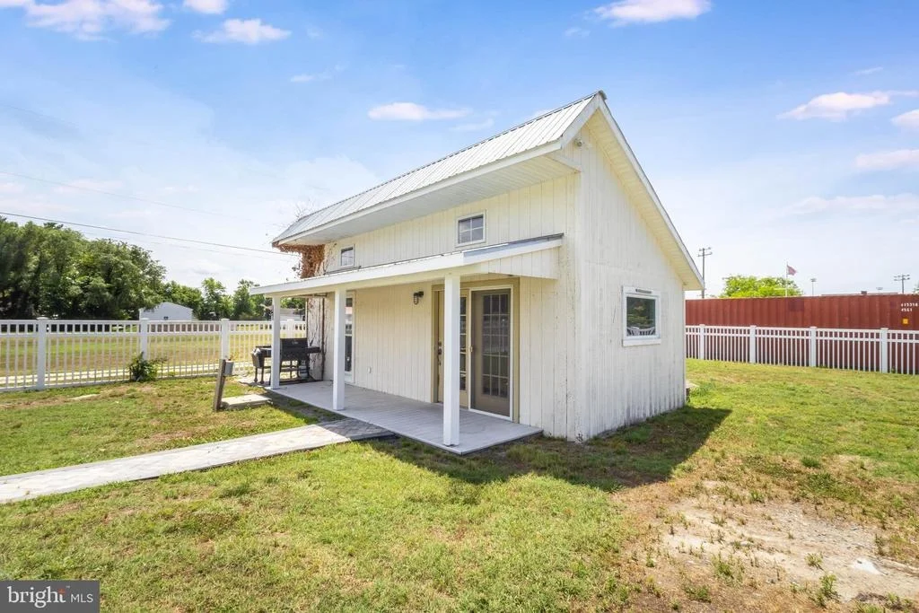 Photo of 30328 SEAFORD ROAD