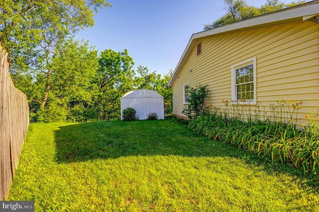Photo of 413 HARDING COURT