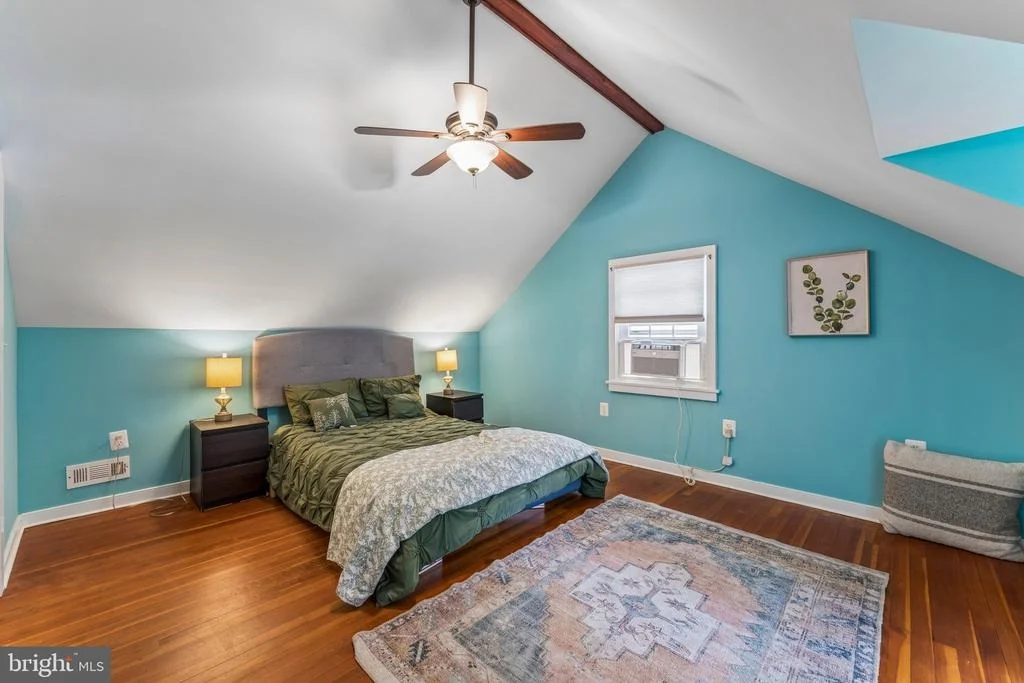 Photo of 812 FOREST GLEN ROAD