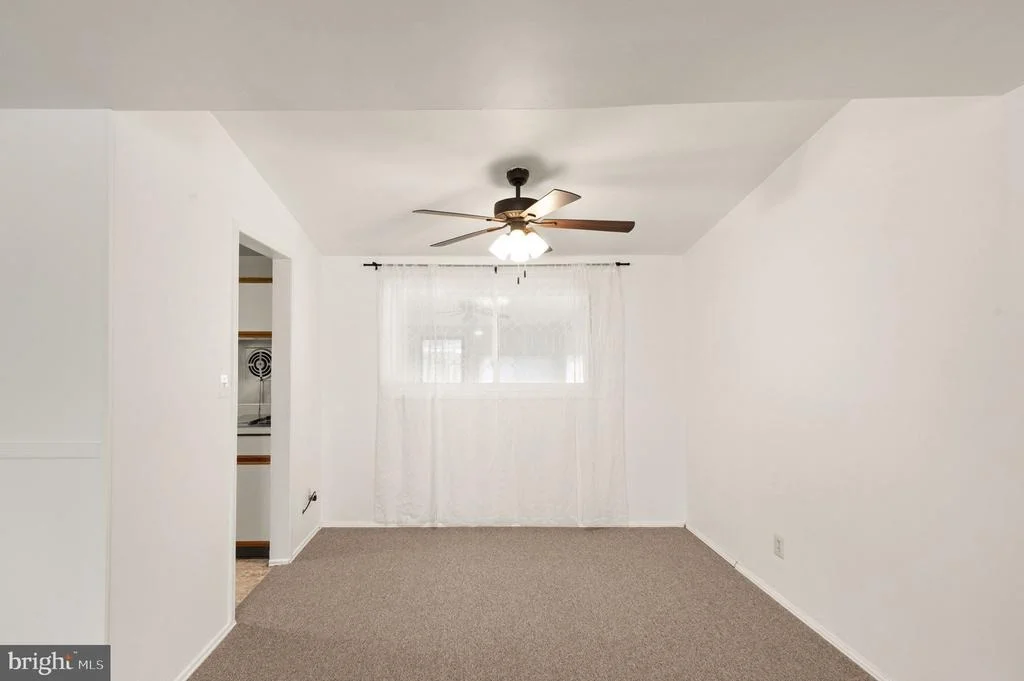 Photo of 208 GLOUCESTER DRIVE