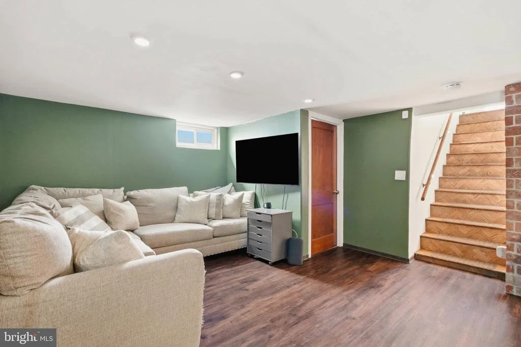 Photo of 6102 HANOVER ROAD