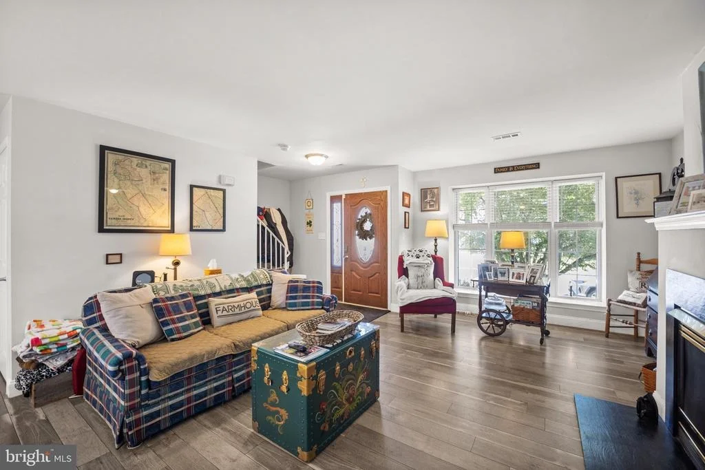 Photo of 64 OAKTON DRIVE