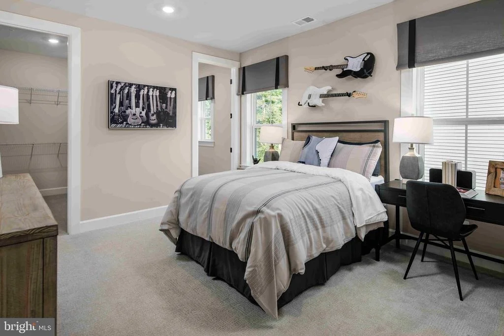 Photo of 2653 BROADHORN DRIVE