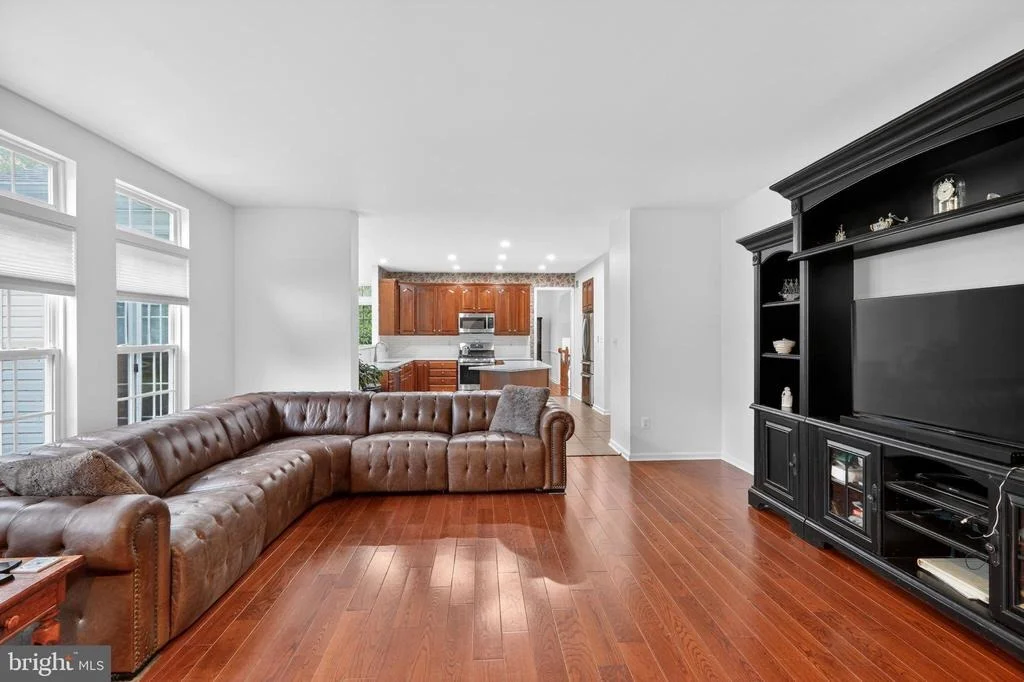 Photo of 5136 CHARLINGTON COURT