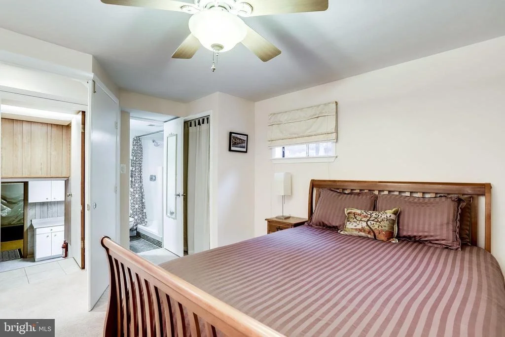 Photo of 3927 FOREST GROVE DRIVE