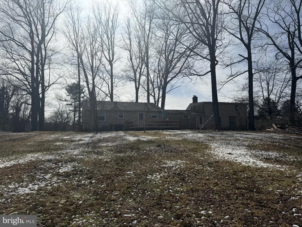 Photo of 1024 CHERRYTOWN ROAD