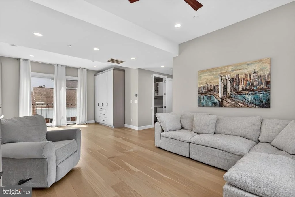 Photo of 4512 SALEM LANE NW