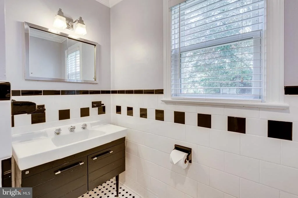 Photo of 8993 MEADOWVIEW DRIVE