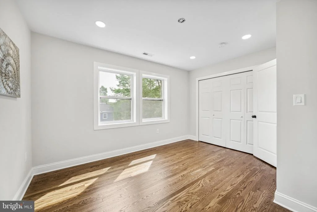 Photo of 9513 BILTMORE DRIVE