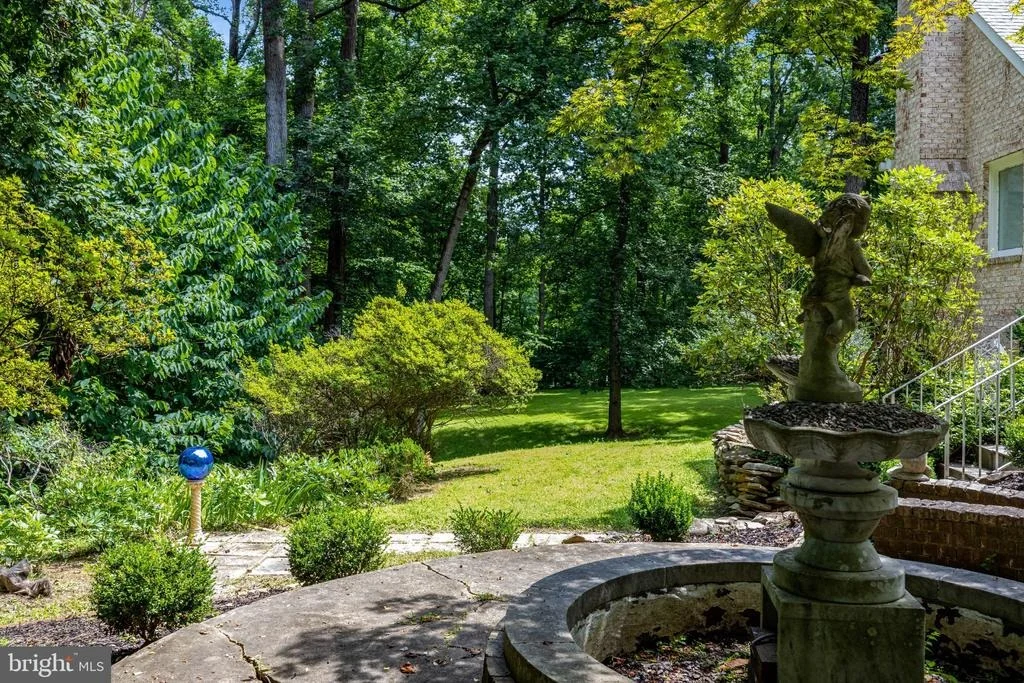 Photo of 9185 OLD DOMINION DRIVE