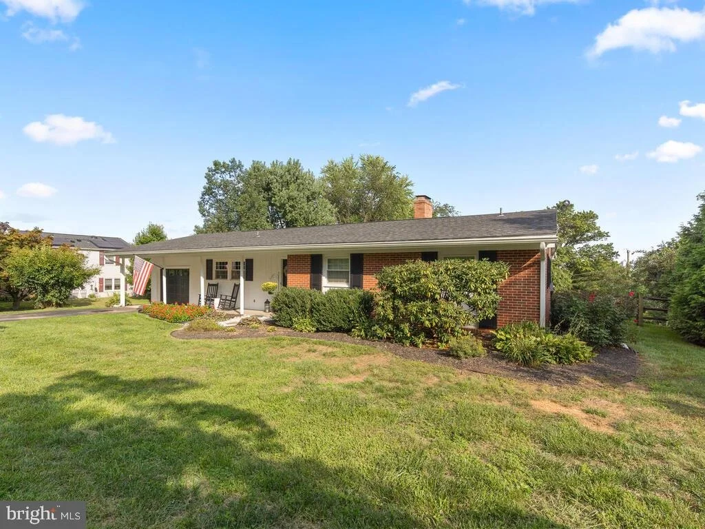 Photo of 7405 HILLTOP DRIVE