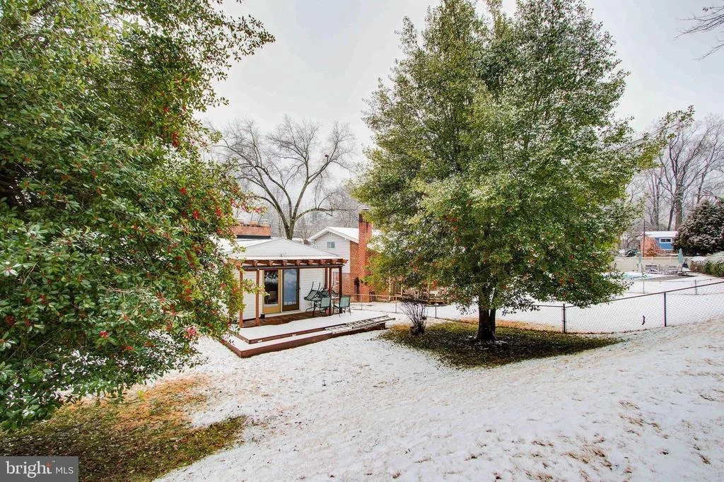 Photo of 611 HILLSBORO DRIVE