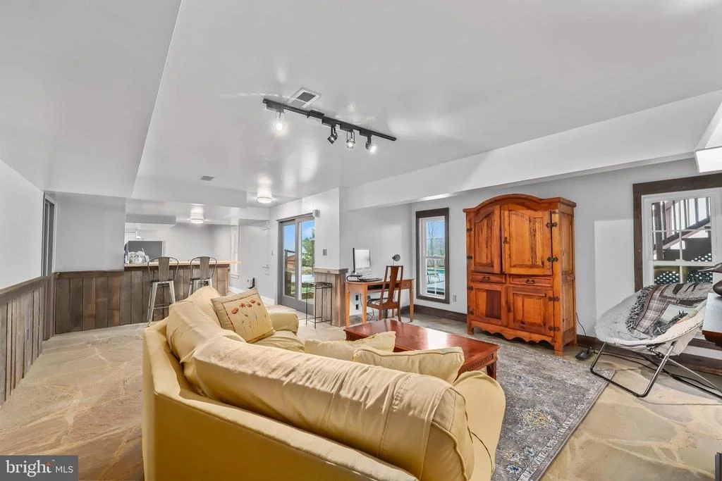 Photo of 9393 BRIAR LANE