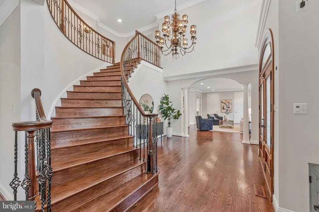 Photo of 8611 BROOK ROAD