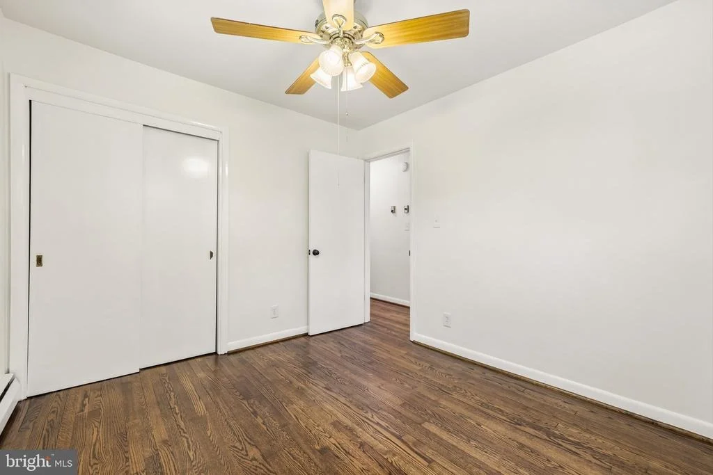 Photo of 816 MEADOW ROAD