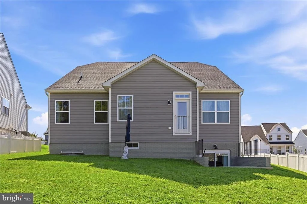 Photo of 2319 HAWKSHILL DRIVE