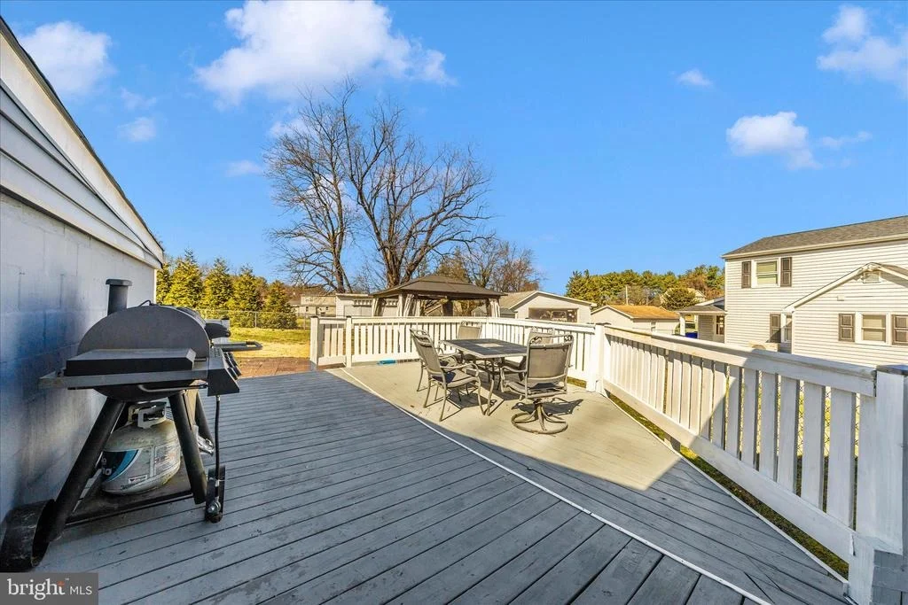 Photo of 5618 BARTONSVILLE ROAD