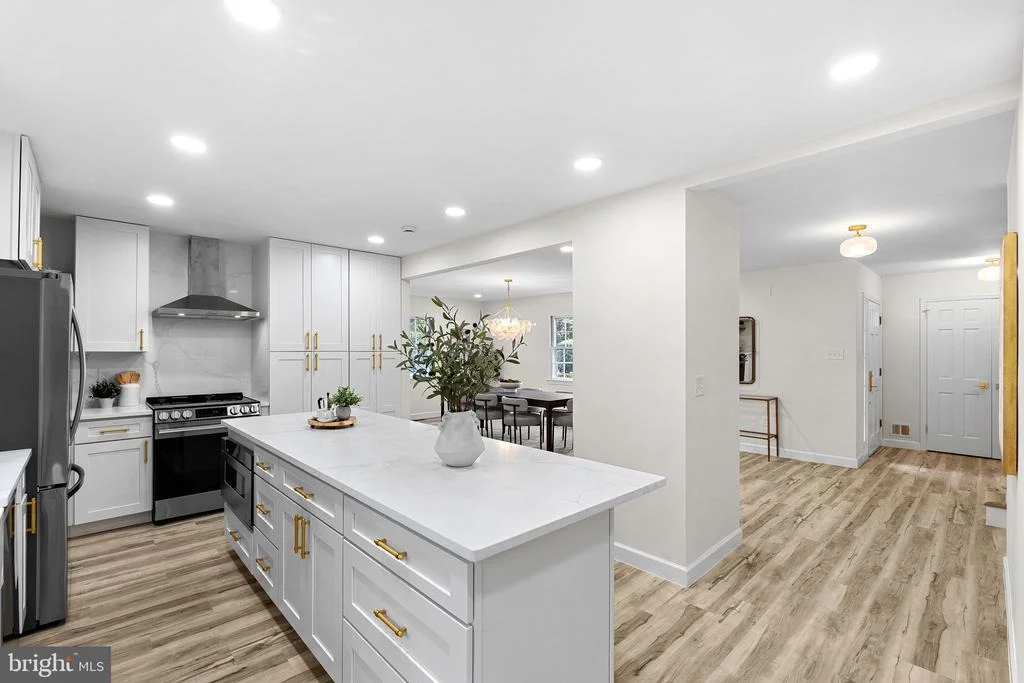 Photo of 3241 BETSY LANE