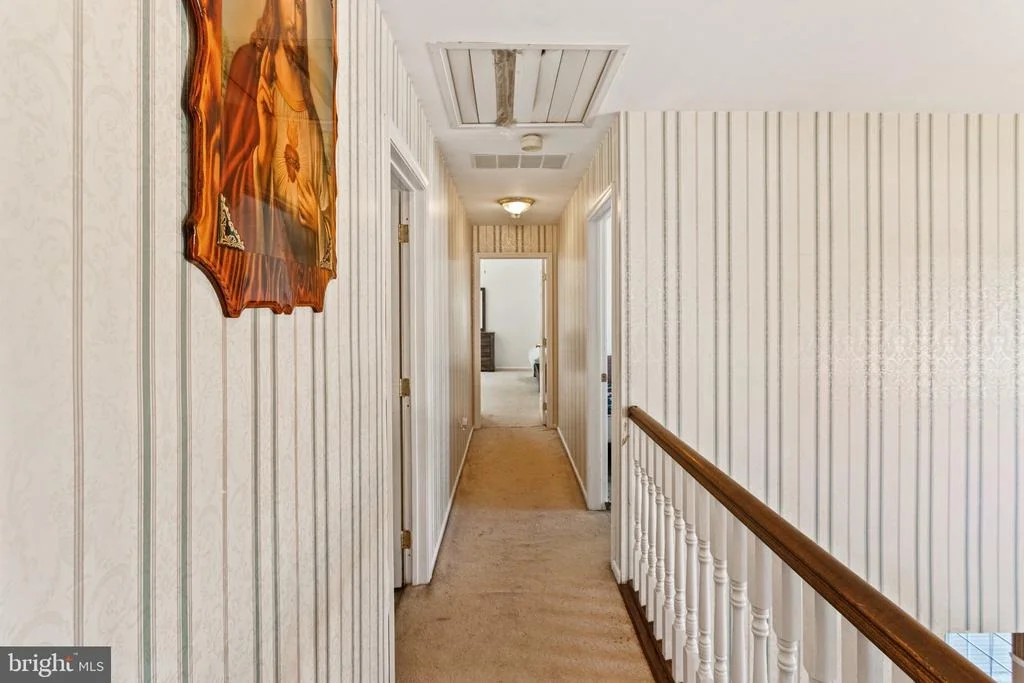 Photo of 7 CRYSTAL COURT
