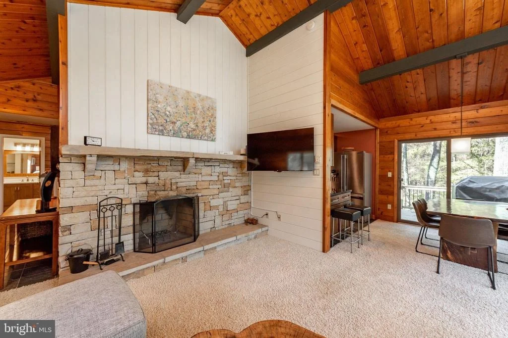 Photo of 106 LODGE CIRCLE