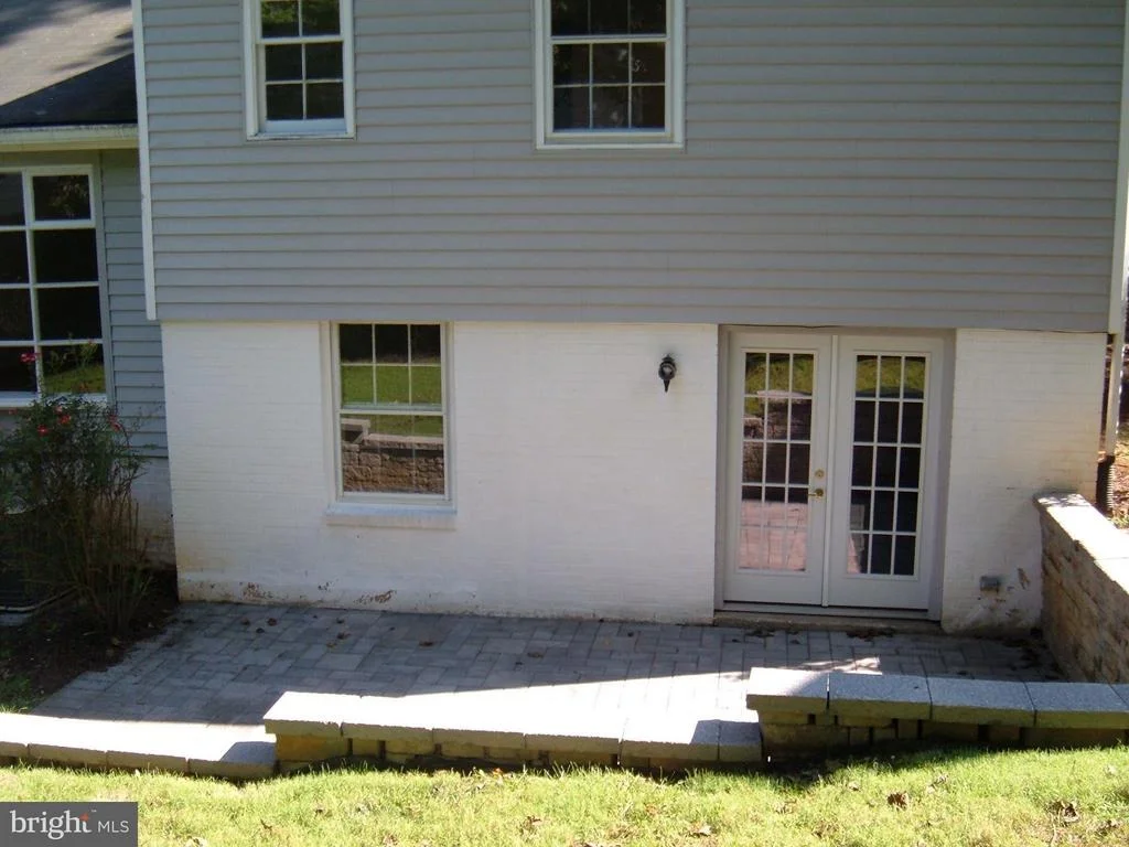 Photo of 1614 PEACOCK LANE