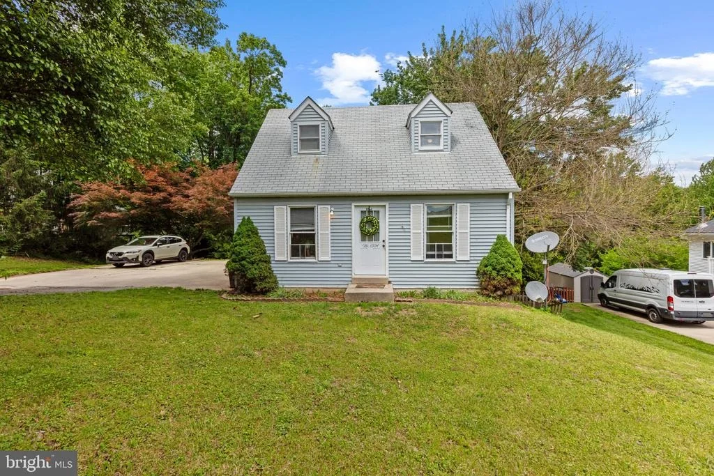 Photo of 1304 NAUGAHYDE ROAD