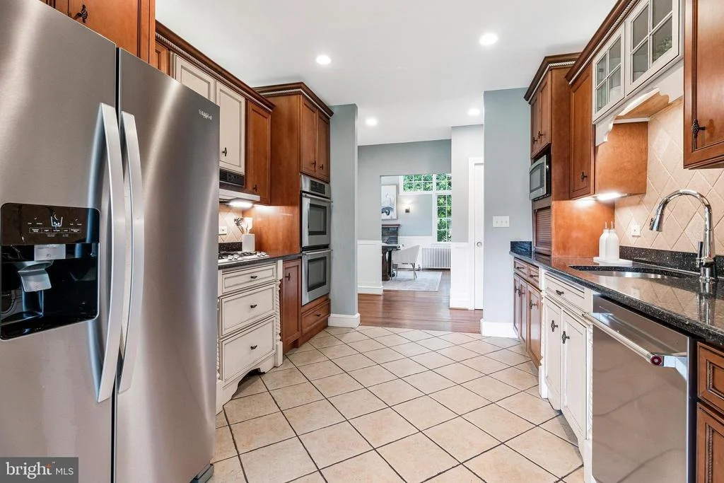 Photo of 4701 RIVER ROAD