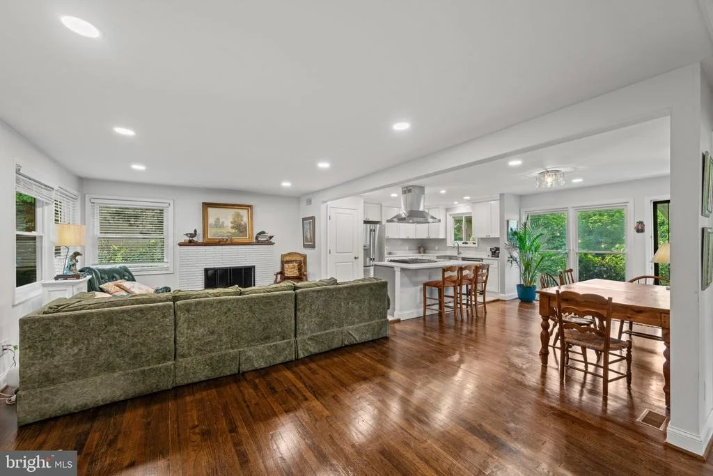 Photo of 803 JOPPA ROAD W