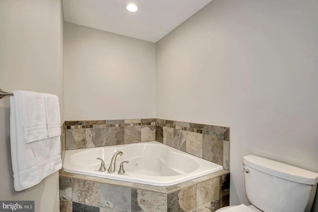 Photo of 3010 CUNNINGHAM DRIVE