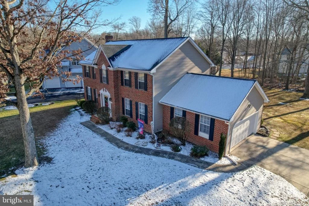 Photo of 108 BURNING TREE ROAD