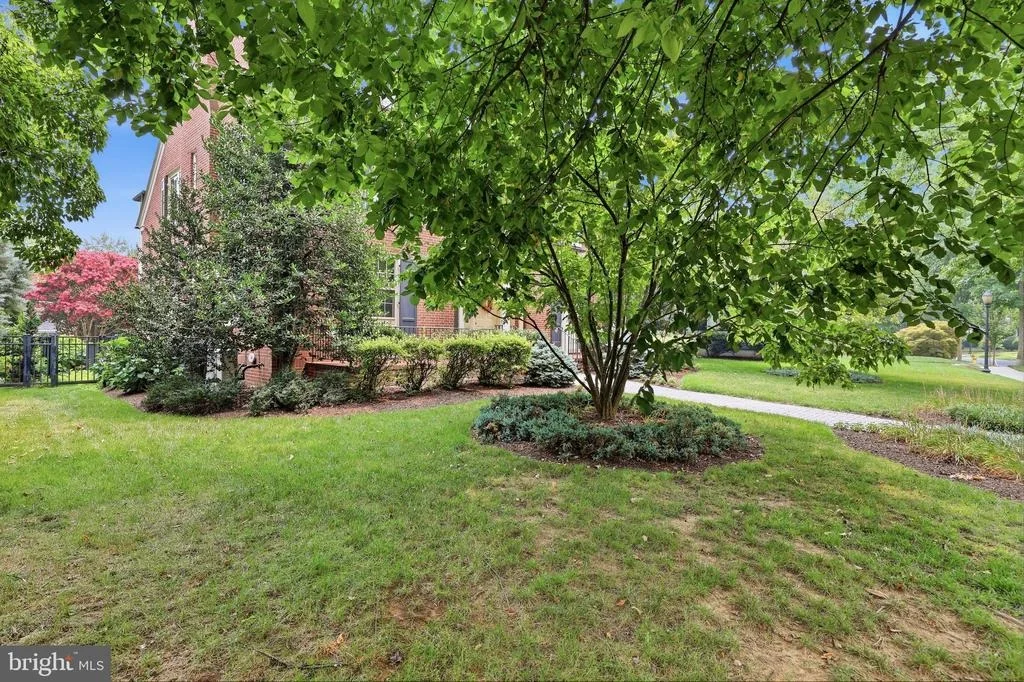 Photo of 310 UPPER COLLEGE TERRACE