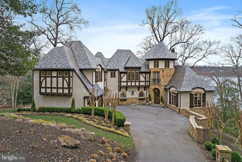 Photo of 1716 SEVERN FOREST DRIVE