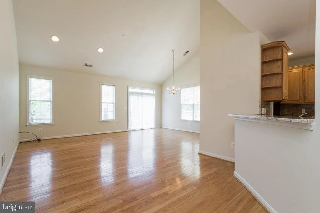 Photo of 6083 PINEY GROVE WAY