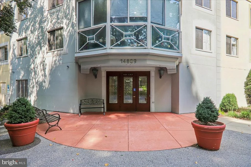 Photo of Unit 405 at 14809 PENNFIELD CIRCLE