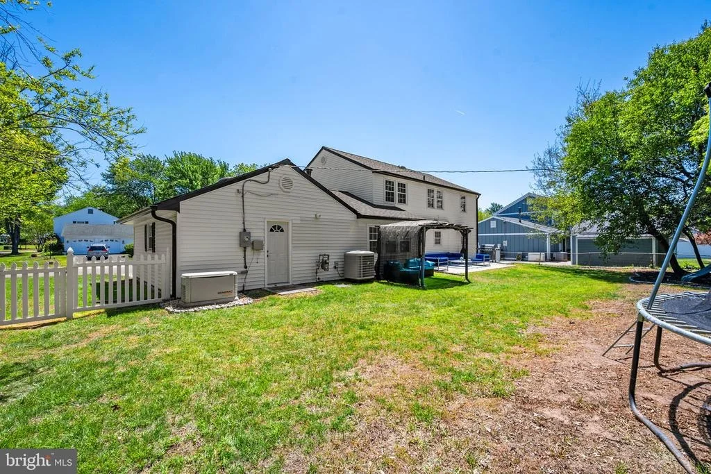Photo of 4202 MINSTRELL LANE