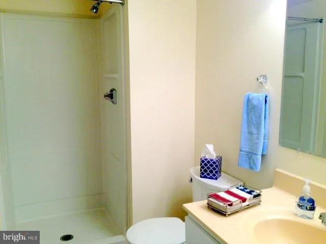 Photo of Unit 3926 at 15115 INTERLACHEN DRIVE