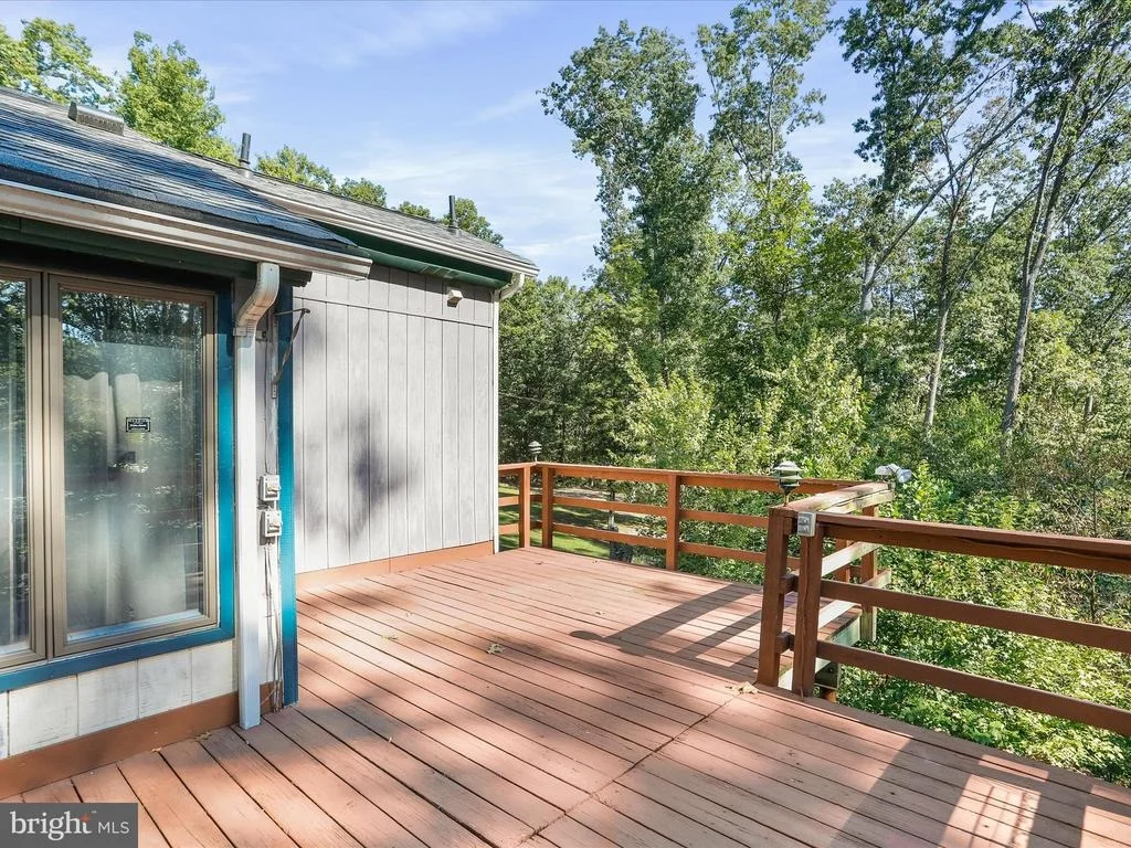 Photo of 867 MASON ROAD