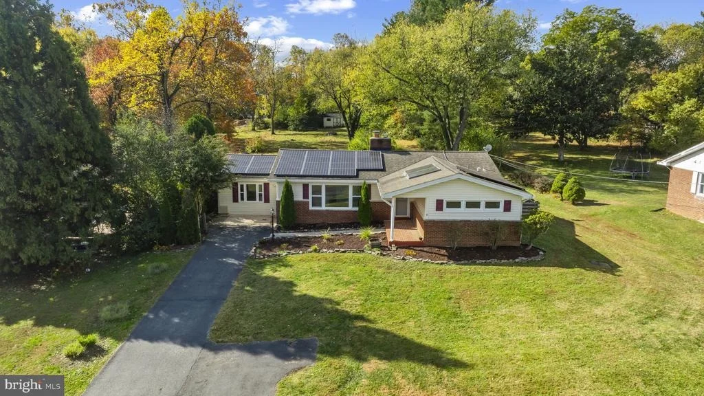 Photo of 19724 MEREDITH DRIVE
