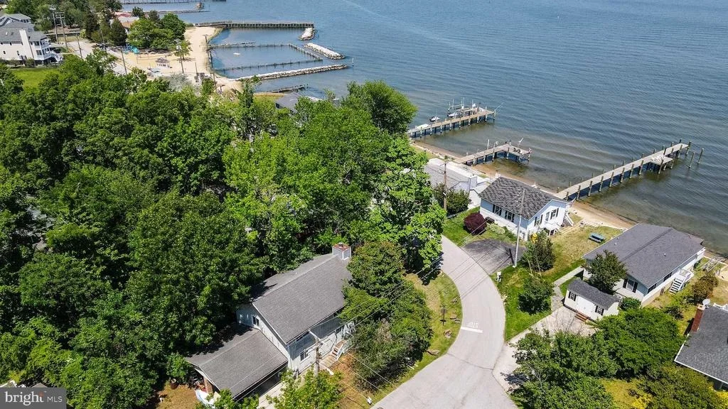 Photo of 3328 SHORE DRIVE