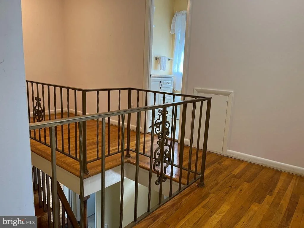 Photo of 13337 FOXHALL DRIVE