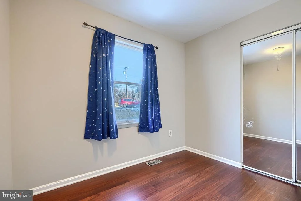 Photo of 10100 LEWIS DRIVE