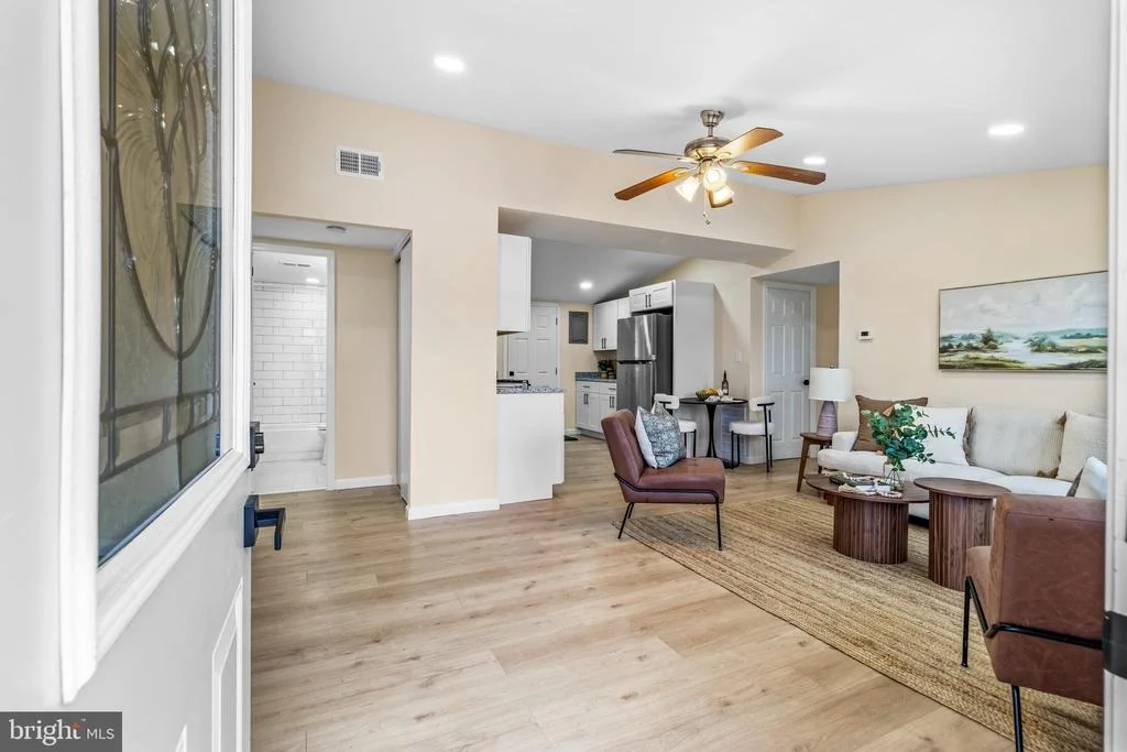Photo of 3905 LOVE AVENUE